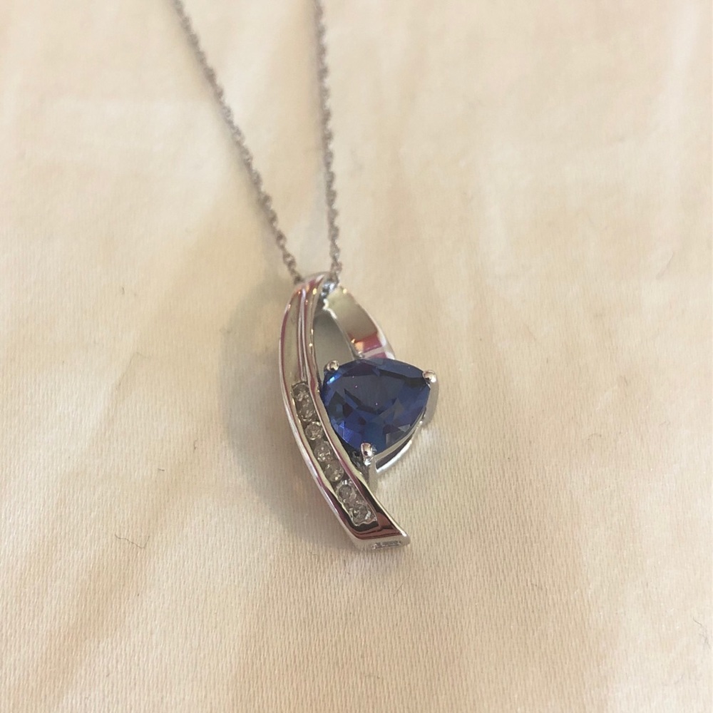 10K White Gold/Sapphire/Diamond Necklace